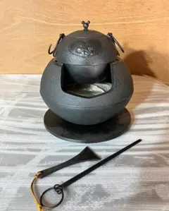 【美品】ミッキーマウス 鉄製茶釜 火箸付き 2026年最新】鉄瓶 ミッキーマウスの人気アイテム - メルカリ