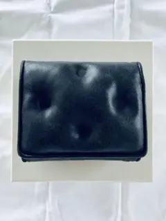 ✨未使用級　正規品✨マルジェラ　三つ折り　グラムスラム　カレンダー　ステッチ　黒 2025年最新】メゾンマルジェラ 財布 グラムスラムの人気アイテム