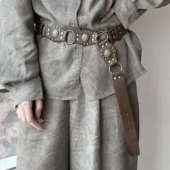 ボヘミアン風ブラウンベルト　ブラウン　アメカジ 装飾付きブラウンレザーベルト
