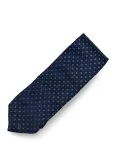 71432 アクアスキュータム　ネイビー 幾何学模様 ネクタイ