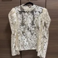 ANEWSTA 花柄レース 長袖ブラウス ベージュのサムネイル