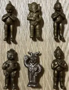 ポリエチレン人形　パチ無版権　ミラーマン　セブン　ゼットン　くも男　メフィラス風