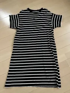 グラニフ 猫の目刺繍 半袖Tシャツ 黒白ストライプ