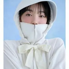 新品タグ付　【WEB限定/LUMISHADE】サンバイザー付きUVカットパーカーのサムネイル