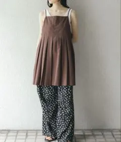 KBF タックプリーツミニワンピースのサムネイル