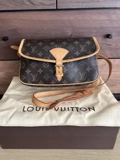 【値下げ】Louis Vuitton モノグラム ショルダーバッグ　ソローニュのサムネイル