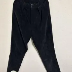 コーデュロイ タック入り 黒パンツ