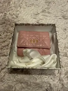【付属品完備】Dior ハート キルティング 三つ折りコンパクトウォレット カロのサムネイル