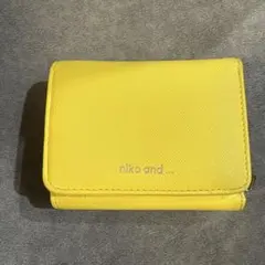 niko and... イエロー 三つ折り財布