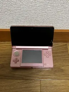 Nintendo 3DS ピンク 本体 4GBメモリーカード付き