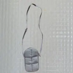キルティング スマホショルダーバッグ グレー