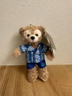 新品未使用 ディズニー アウラニ ダッフィー ぬいぐるみバッジ