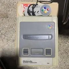 Nintendo Super Famicom 本体とコントローラー
