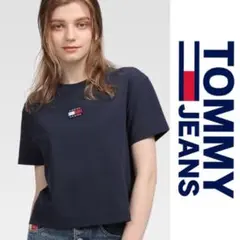 tommy jeans トミージーンズ バッジロゴTシャツ　Tシャツのサムネイル