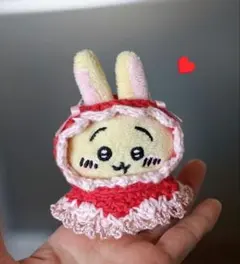 ちいかわ お座りぬいぐるみ うさぎ用 赤いボンネット ふりふりケープ