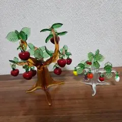 ガラス　りんごの木　果物の木