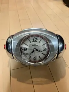 URIAH V9-800 シルバー 置時計ウルトラライデン