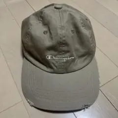 Champion ベージュ キャップ