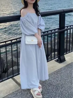 オフショル　パフスリーブ　ロングワンピース　水色　グレイル