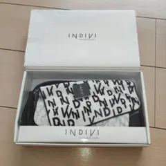 INDIVI インディビ　ハンカチ とポーチ セット プレゼント　化粧ポーチのサムネイル