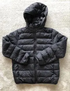 ユニクロ　アウター　黒160サイズ