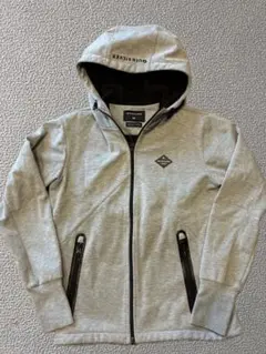 【QUIKSILVER】フルジップ パーカー　メンズ Mサイズ グレー 綺麗のサムネイル