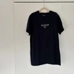 【すぐ発送】レディース半袖Tシャツ　黒トミーヒルフィガーS