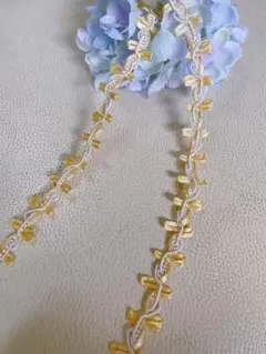 X128 艶感有黄色＆白色サテンレースリボン　手芸用品