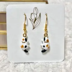 立体ぷっくり　にゃんこ　猫ちゃん　首輪付き　アシンメトリー　猫ネコ　ハンドメイド