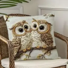 ふくろう　クッションカバー 刺繍柄 プレゼント　ギフト　ペット　北欧