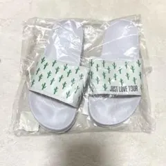 西野カナ　グッズ　サンダル