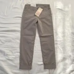 ユニクロ　ボーイフレンドフィットチノ　ベージュ
