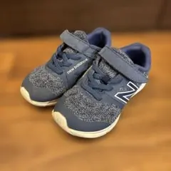 new balance ネイビー スニーカー　15.5cm