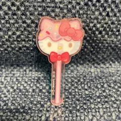 ハローキティ　アクリルブローチ