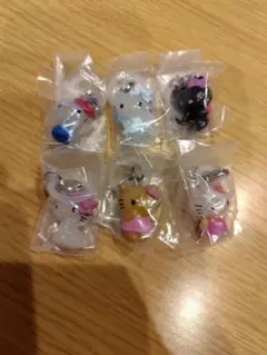 レア☆SANRIO2006☆ハローキティ☆エンジェル彡ミニミニ携帯ストラップ♪ 2026年最新】キティ エンジェル ストラップの人気アイテム - メルカリ