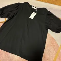 Feroux 半袖Tシャツ ブラック ドットチュール袖のサムネイル