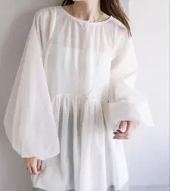 mystic チュールペプラムブラウス