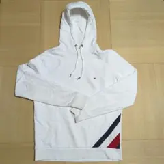 TOMMYHILFIGERトミーヒルフィガー パーカー