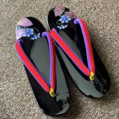 90’s 花柄装飾の黒い草履