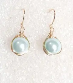 つやつやパール一粒ピアス　ワイヤーラッピング　　アクアマリンブルー