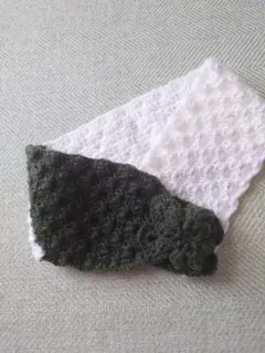 カーキとホワイトのミニマフラー♡ルーム用にも