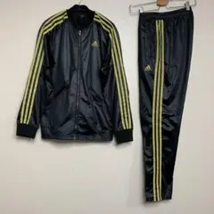 アディダス　ジャージ上下セット　黒　ゴールド　3本ライン　スリーストライプ