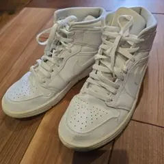 ナイキ　エアジョーダン1　ミッド