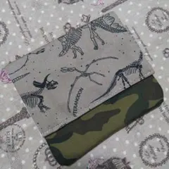 恐竜 骨格24 ☆ 移動ポケット ☆ 690