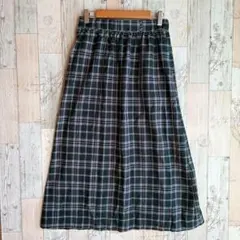 美品　ウィゴー　ロングフレアスカート　裏地なし　チェック柄　薄手