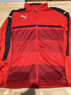 PUMAプーマ春秋モデルレッド ストライプジャケット　トレーニング用サイズL