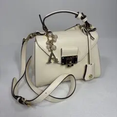 美品‼️Samantha Vega ショルダーバッグ　パールチャーム付き