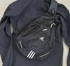 00s adidas one shoulder bag y2k