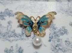 パール付き 蝶々 ブローチ ブルー
