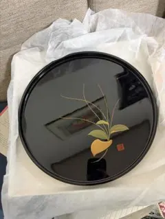 漆器 盆 菊紋入り 朱塗 黒縁 - メルカリ